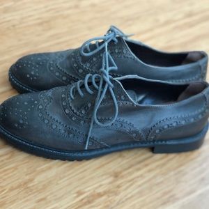 Grey leather Oxford Flat shoes